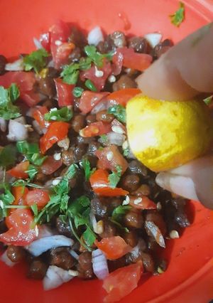 A picture of Chana Chaat.