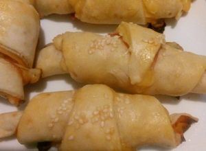 Una foto de Rollitos de jamón y queso