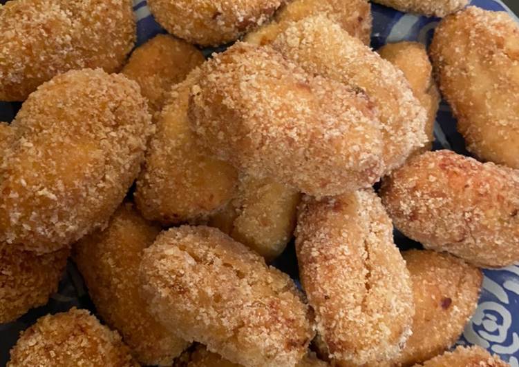Croquetas de pollo asado