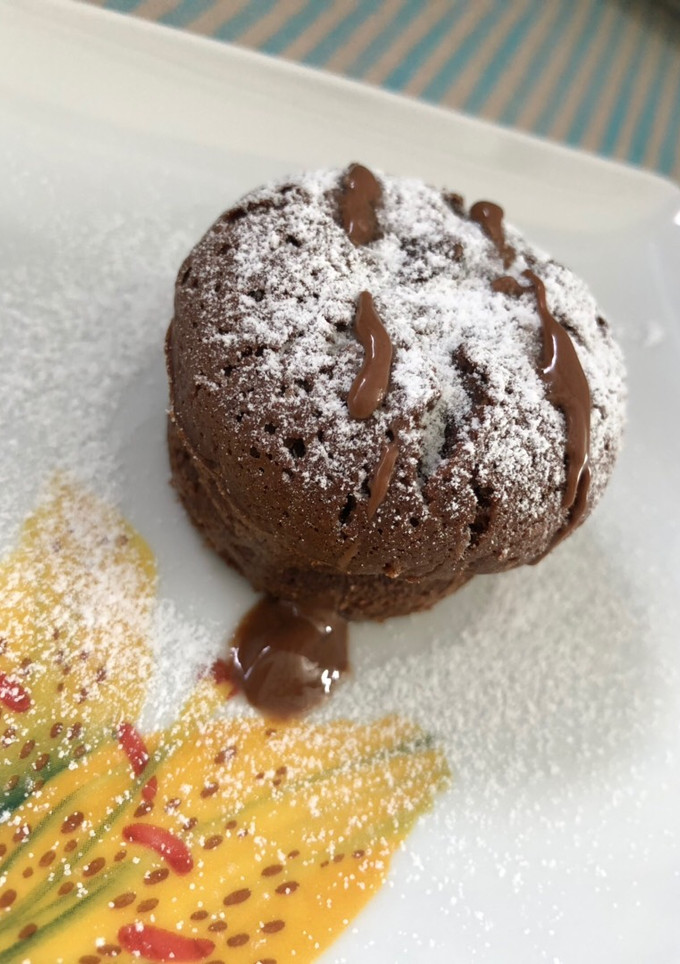 Una foto de Soufflé de choco😋🤤🍫
