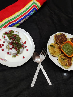 फलहारी आलू पनीर टिक्की चाट (falahari aloo paneer tikki chaat recipe in Hindi) रेसिपी मुख्य फोटो