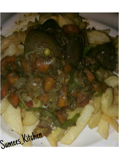 A picture of Chips with Veggies_kidney sauce.