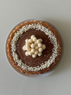 Foto di Torta al cocco con nutella e crema al cioccolato fondente 🌷