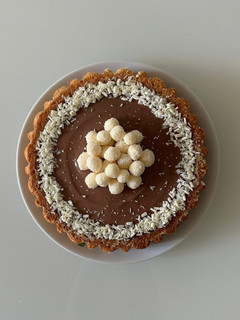 Foto di Torta al cocco con nutella e crema al cioccolato fondente 🌷