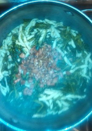 Una foto de Fideos con grelo
