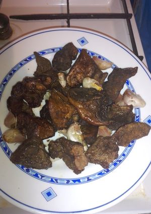 Una foto de Corá con ajos fritos👩‍🍳