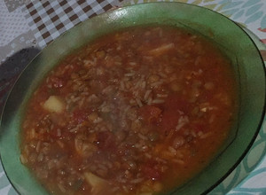 Una foto de Guiso de lentejas (vegetariano)