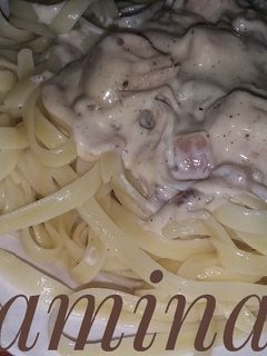 صورة لوصفة سباغيتي بالصلصة البيضاء 😋