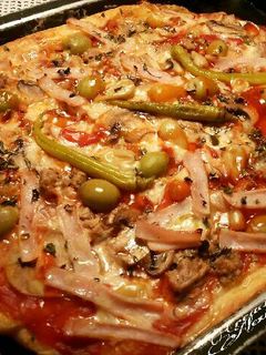 Una foto de Pizza caprichosa picante