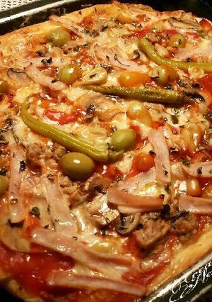 Una foto de Pizza caprichosa picante
