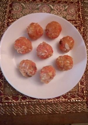 A picture of Boondi laddoo.