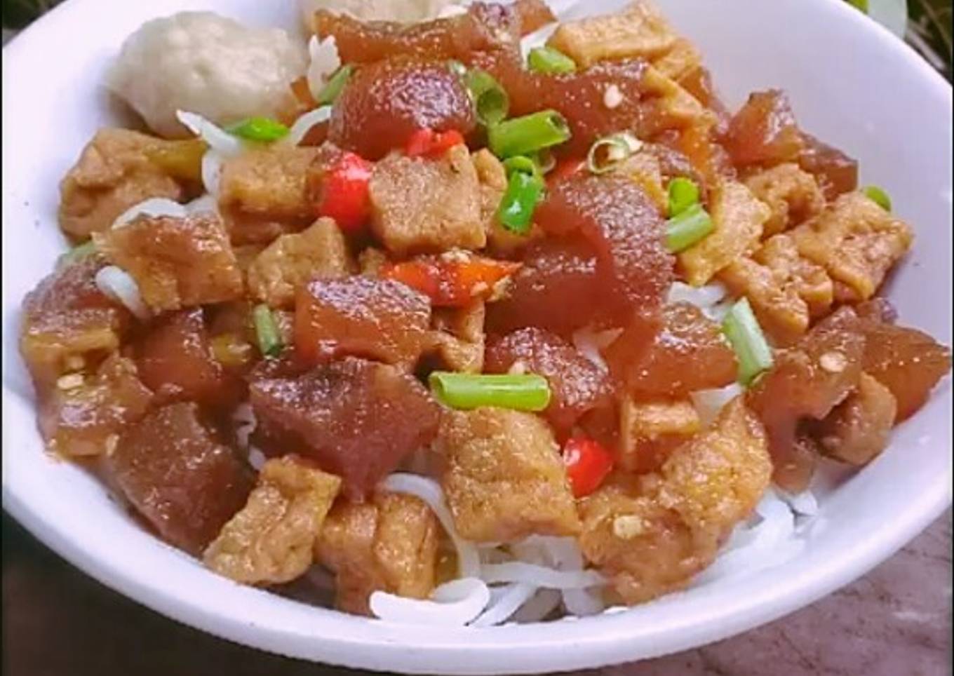 Mie shirataki goreng rendang kikil