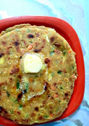 A picture of Vegetables loaded Paratha.