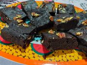 Una foto de brownie de nuez pecan