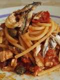 Spaghetti con Alici, Pomodorini, Capperi e Bottarga di Muggine