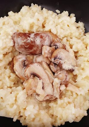 Une photo de Risotto champignons frais et crème au chèvre (ou autre fromage)