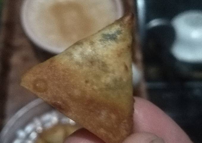 ONE BITE CHICKEN SAMOSAS😘