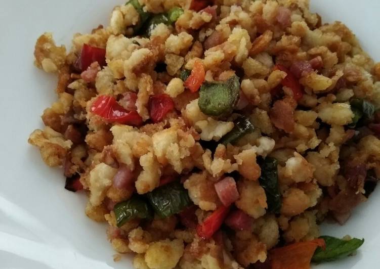 Migas con pimientos y jamón