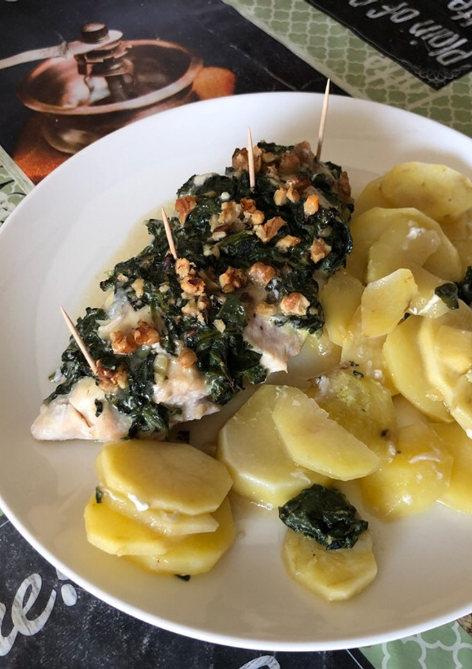 Una foto de Pechuga de pollo rellena de espinacas