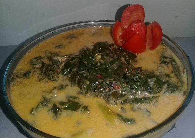 Resep Daun singkong masak santan oleh Jarot bahari - Cookpad