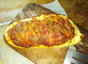 Una foto de Calzone de Jamón y Queso