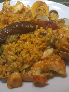 Una foto de Arroz y marisco