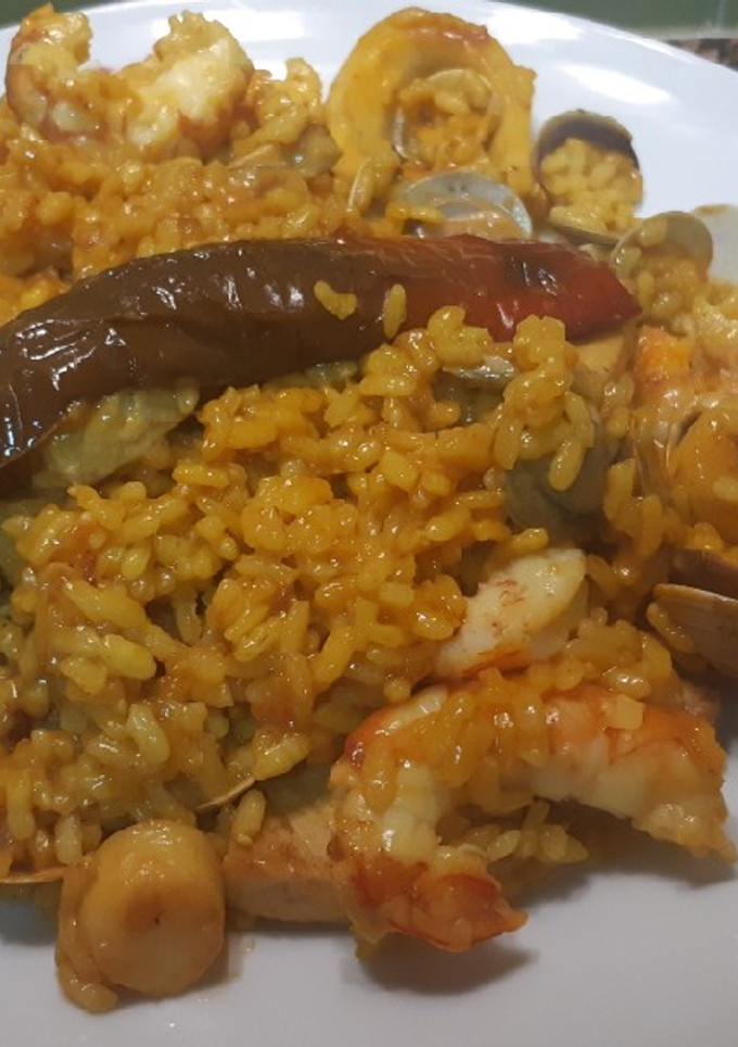 Una foto de Arroz y marisco
