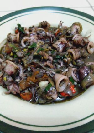 Foto resep Oseng cumi hitam pedas