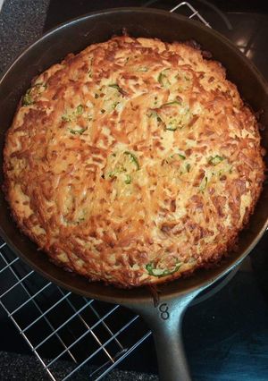 A picture of Skillet Jalapeno Corn Bread.