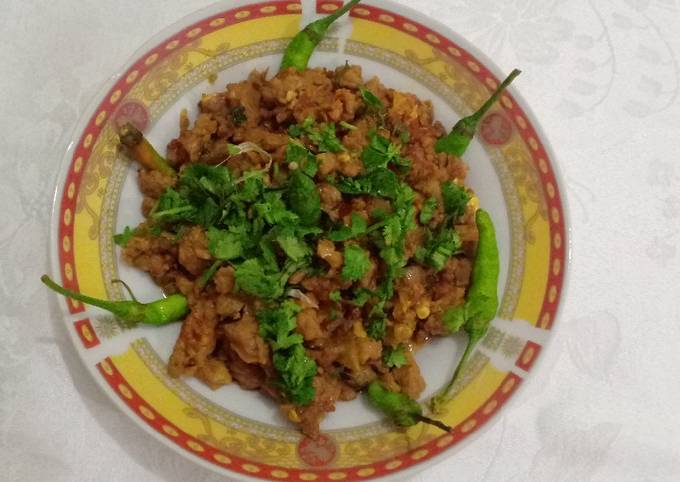 YUMMY & SPICEY CHILLI LEMON QEEMA