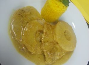 Una foto de Cerdo al Curry con Piña