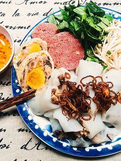 Hình của món Bánh cuốn chảo chống dính.