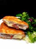 Escalopes de pechuga de pollo rellena de queso jamón y champiñón