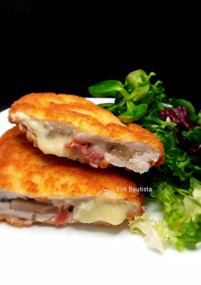 Una foto de Escalopes de pechuga de pollo rellena de queso jamón y champiñón