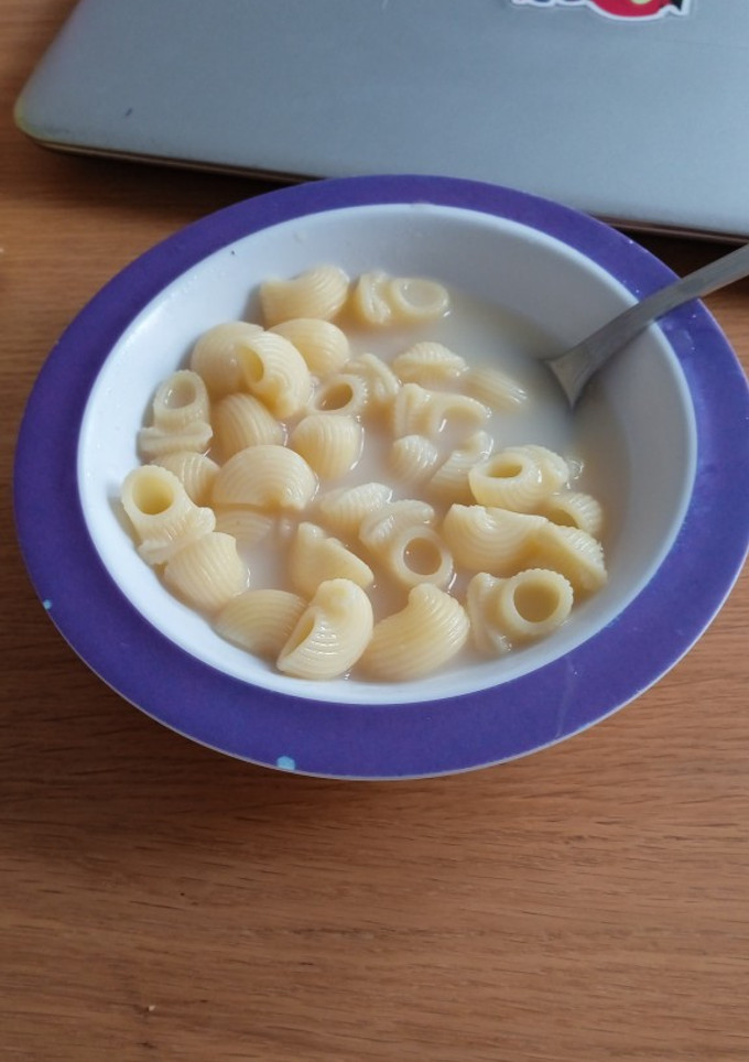Una foto de Sopa de tiburones/caracolas