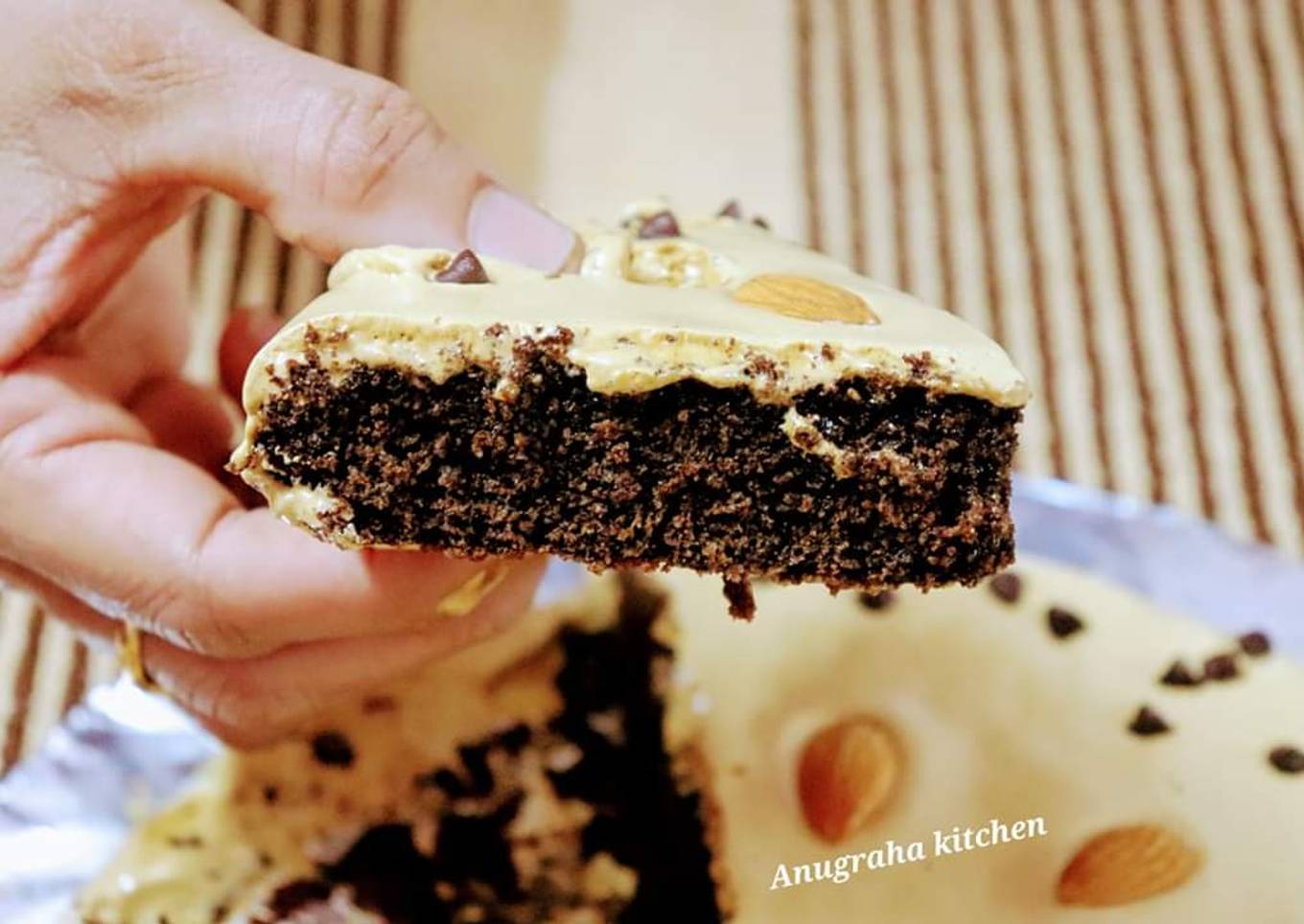 Dalgona chocolate cake