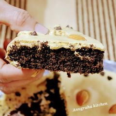 A picture of Dalgona chocolate cake.