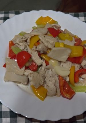 五彩嫩雞 的食譜成品照片