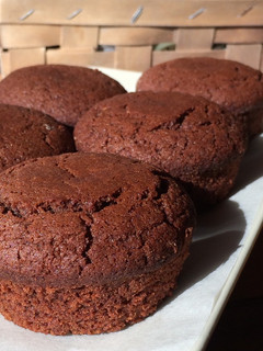 Una foto de Magdalenas de cacao veganas