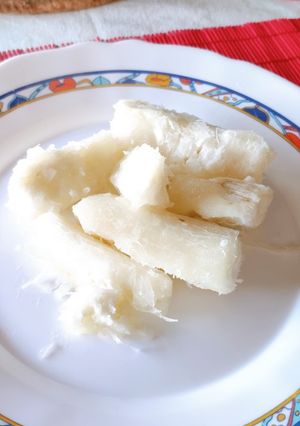 Una foto de Cómo pelar y cocer la yuca!