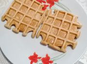 Una foto de waffles harina integral