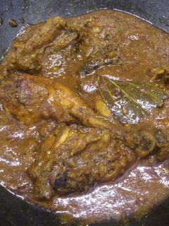 रोस्ट बटर चिकन करी (roast butter chicken curry recipe in Hindi) रेसिपी मुख्य फोटो