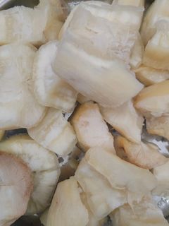 வேக வைத்த வள்ளி கிழங்கு(boiled tapioca recipe in tamil) செய்முறை முக்கிய புகைப்படம்