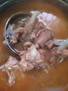 செட்டிநாடு நாட்டுக்கோழிக் குழம்பு(Naattukozhi kulambu recipe in tamil) செய்முறை முக்கிய புகைப்படம்