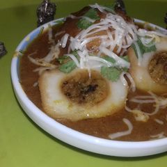 A picture of Stuffed dum aloo.