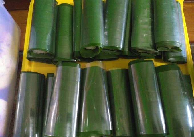 Lemper isi ayam