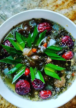 Hình của món Chè dưỡng nhan.