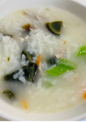 皮蛋瘦肉粥 的食譜成品照片