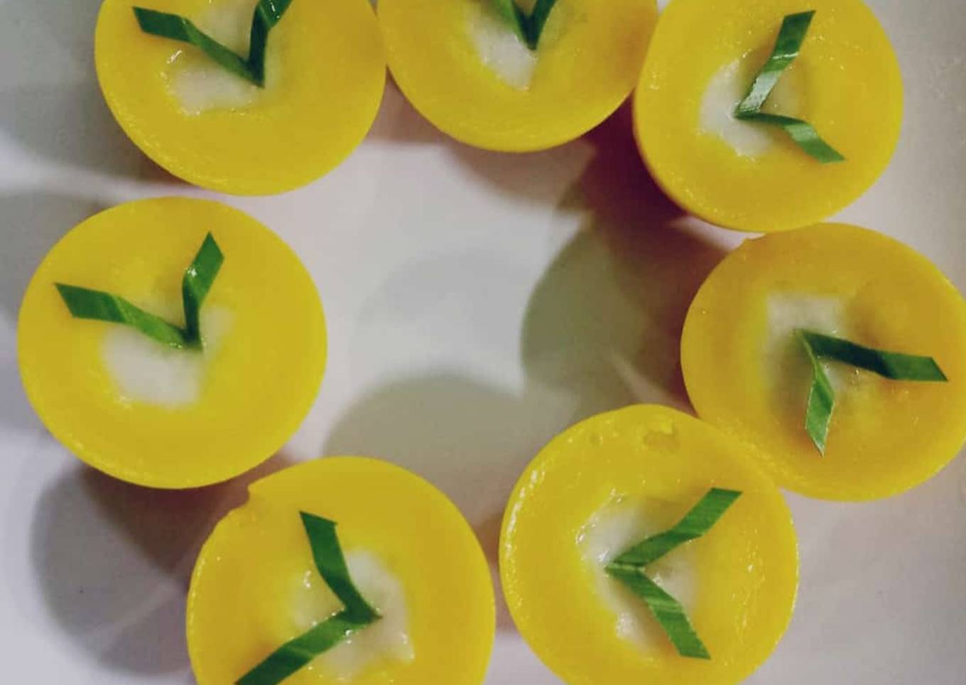 Kue nona manis