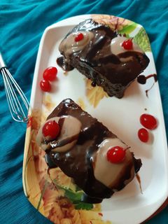 ডেক্যাডেন্ট চকোলেট কেক (decadent chocolate cake recipe in Bengali) রেসিপির প্রধান ছবি